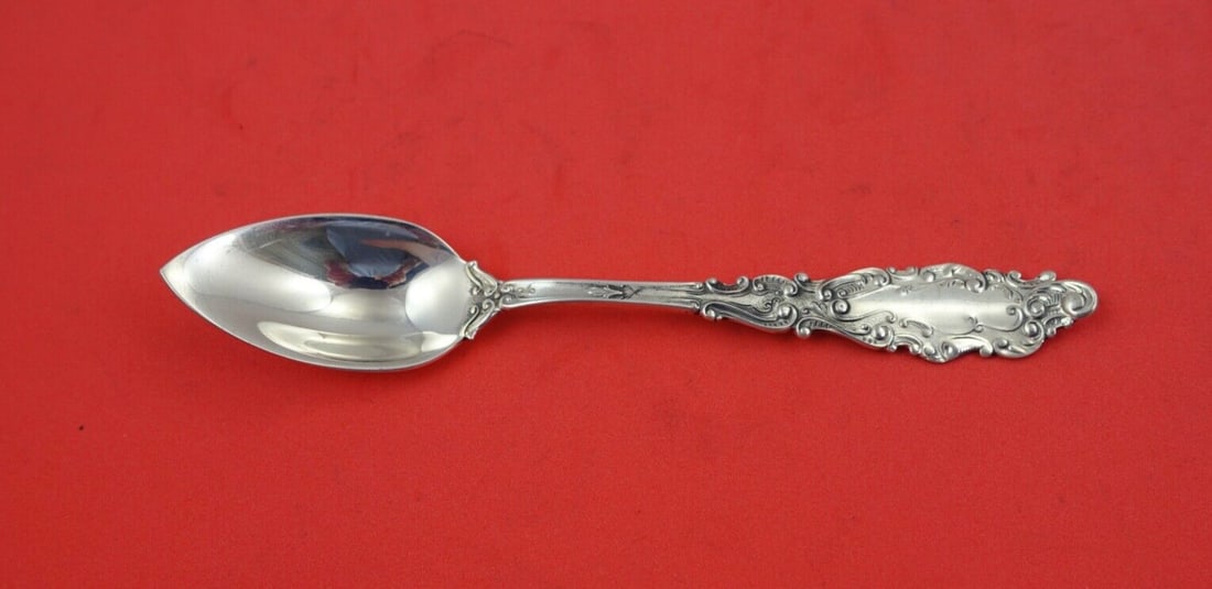Gorham Luxembourg Sterling Silver Grapefruit Spoon 5 5/8 Inches: Gorham Luxembourg Sterling Silver Grapefruit Spoon 5 5/8 Inches Introducing the Luxembourg grapefruit spoon by Gorham, a stunning piece crafted from sterling silver. This original spoon measures 5 5/8