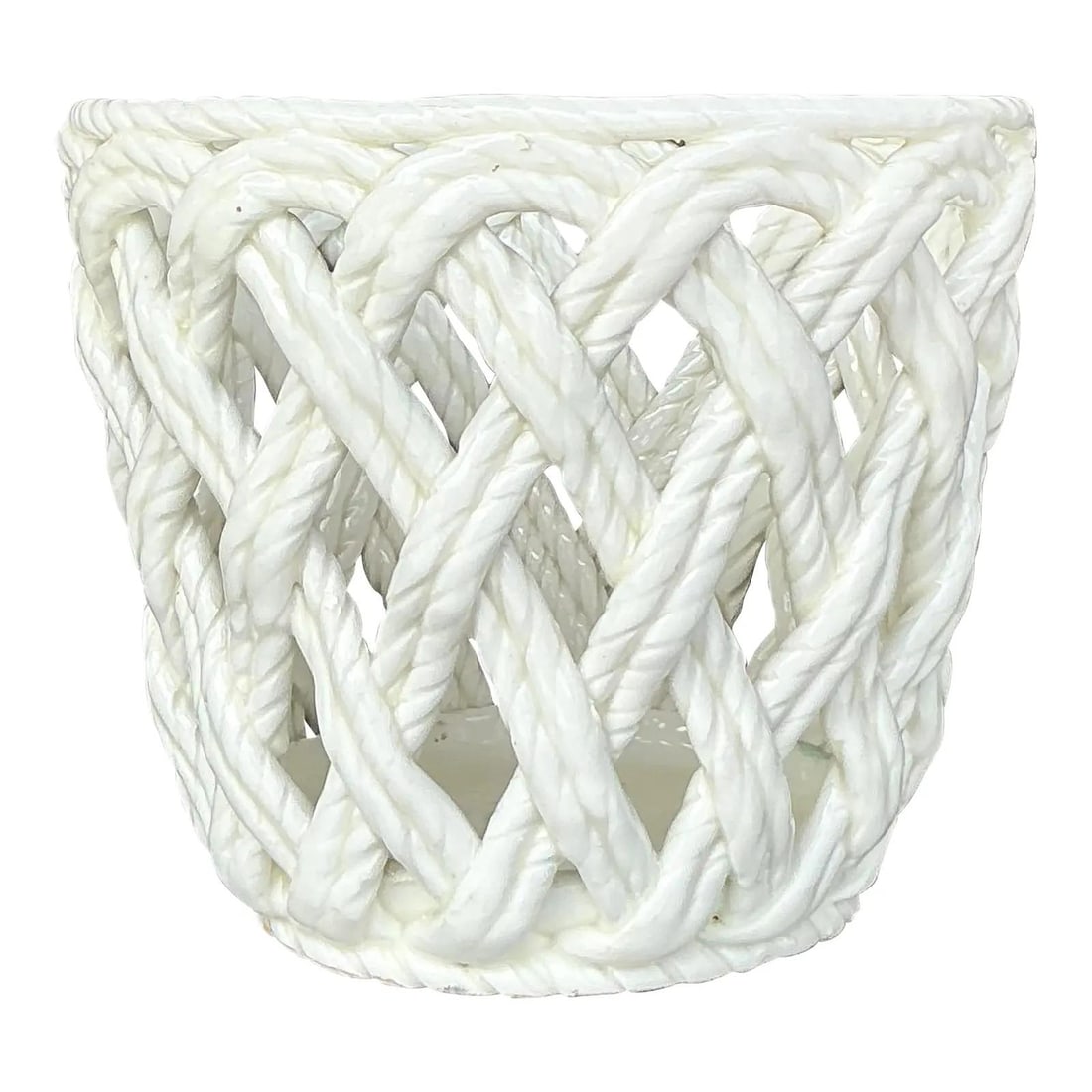 Vintage Regency Cache Pot Ceramic Rope Trellis Planter: Vintage Regency Cache Pot Ceramic Rope Trellis Planter Enhance your decor with this stunning vintage Regency-style rope trellis cache pot. Expertly crafted to resemble intricately braided ropework, it