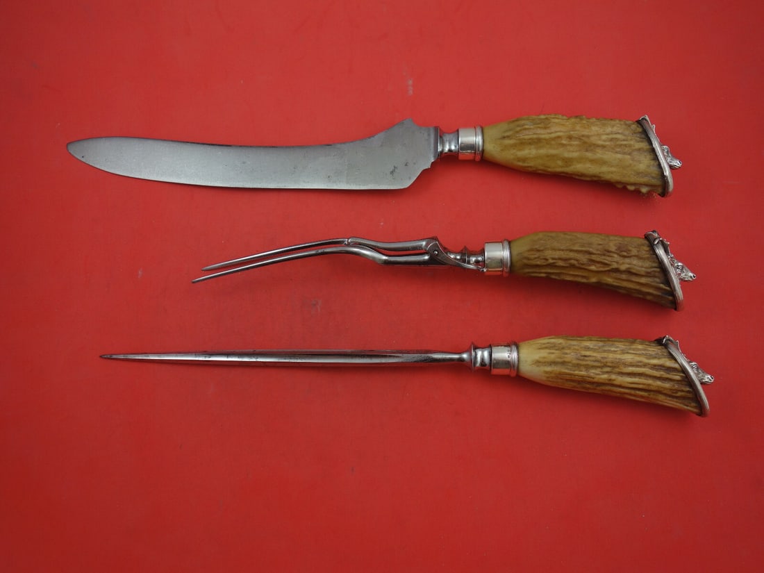 Gorham Saxon Stag Sterling Silver 3-Piece Carving Set with Antler Handle: Gorham Saxon Stag Sterling Silver 3-Piece Carving Set with Antler Handle Introducing the exquisite Saxon Stag carving set by Gorham, a remarkable collection of serving pieces crafted in sterling silve