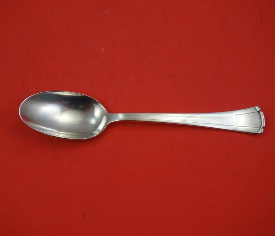 Puiforcat Cyperus Sterling Silver Place Soup Spoon 7 3/8 Inch: Puiforcat Cyperus Sterling Silver Place Soup Spoon 7 3/8 Inch Introducing the Cyperus Place Soup Spoon by Puiforcat, a stunning piece of heirloom flatware crafted from high-quality sterling silver. Th
