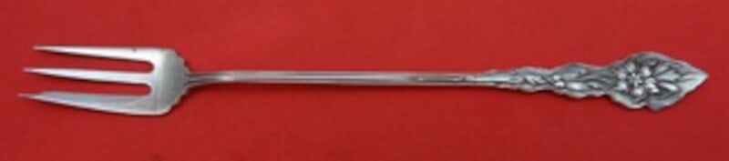 Unger Narcissus Sterling Silver Cocktail Fork 5 7/8 In Heirloom Style: Unger Narcissus Sterling Silver Cocktail Fork 5 7/8 In Heirloom Style This exquisite cocktail fork from the Narcissus pattern by Unger is crafted from high-quality sterling silver. Measuring 5 7/8 inc