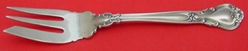 Gorham Chantilly Sterling Silver 3-Tine Pastry Fork 5 7/8 Inch: Gorham Chantilly Sterling Silver 3-Tine Pastry Fork 5 7/8 Inch Discover the exquisite craftsmanship of the Chantilly pattern by Gorham with this sterling silver pastry fork. Measuring 5 7/8 inches in