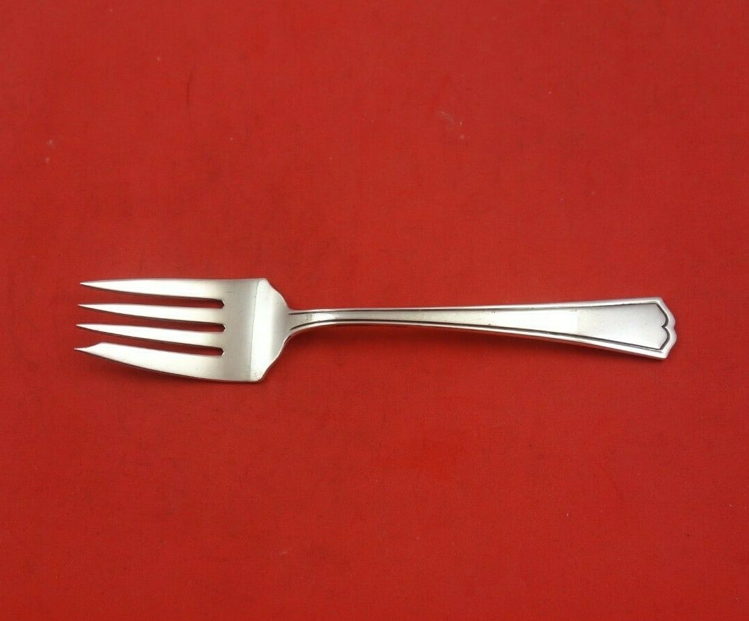 Alvin Chippendale New Sterling Silver Salad Fork 5 3/4 inches: Alvin Chippendale New Sterling Silver Salad Fork 5 3/4 inches This Chippendale New salad fork is crafted by Alvin and made from high-quality sterling silver. Measuring 5 3/4 inches, this pre-owned fla