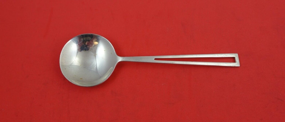 Celsa Avanti Sterling Silver Bouillon Spoon Mid-Century Modern 5.5": Celsa Avanti Sterling Silver Bouillon Spoon Mid-Century Modern 5.5" This exquisite Avanti bouillon spoon is crafted from high-quality sterling silver, showcasing a timeless Mid-Century Modern design.