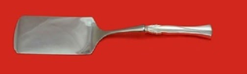 Queen Christina Wings Sterling Silver Lasagna Server 11 inch Custom: Queen Christina Wings Sterling Silver Lasagna Server 11 inch Custom Serve your favorite lasagna in style with this exquisite Queen Christina aka Wings Lasagna Server by Frigast. This custom-made serve