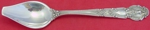 Tiffany & Co Renaissance Sterling Silver Melon Spoon 5 3/4" Blunt Nose: Tiffany & Co Renaissance Sterling Silver Melon Spoon 5 3/4" Blunt Nose Discover a timeless piece from Tiffany & Co. with this Renaissance pattern sterling silver melon spoon. Measuring 5 3/4" in lengt