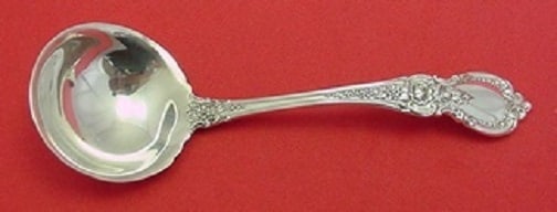 Towle Charlemagne Sterling Silver Sauce Ladle 5.5 Vintage Serving: Towle Charlemagne Sterling Silver Sauce Ladle 5.5 Vintage Serving This vintage sauce ladle is crafted in sterling silver and is part of the Charlemagne pattern by Towle. Measuring 5 1/2 inches, this l