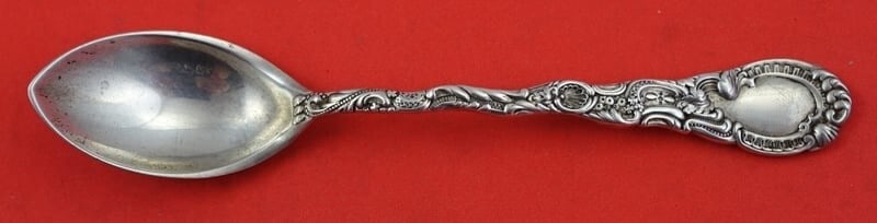 Durgin Louis XV Sterling Silver Orange Spoon 5.5 Inch Heirloom: Durgin Louis XV Sterling Silver Orange Spoon 5.5 Inch Heirloom This exquisite spoon from the Louis XV pattern by Durgin is crafted from high-quality sterling silver (.925). Measuring 5 1/2 inches long