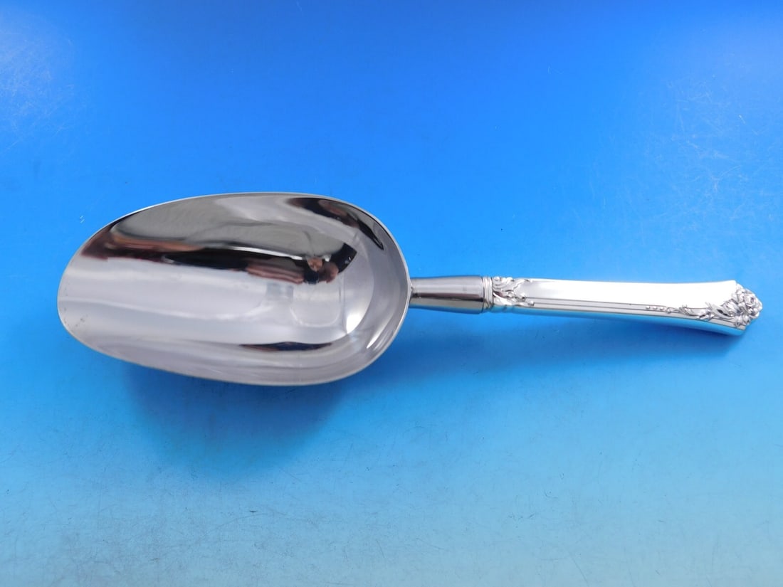 Oneida Damask Rose Sterling Silver Ice Scoop 9 1/4 Inch: Oneida Damask Rose Sterling Silver Ice Scoop 9 1/4 Inch This exquisite ice scoop features the elegant Damask Rose pattern by Oneida, crafted from sterling silver with a hollow handle and a durable sta