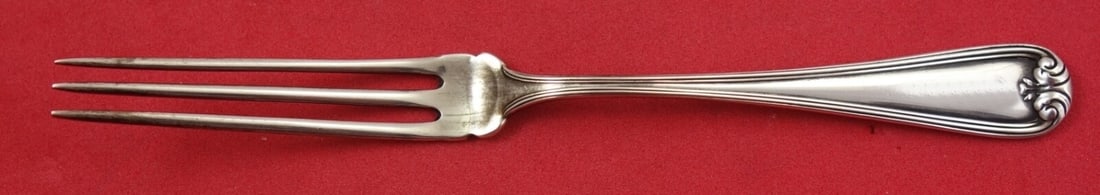 Durgin New Standish Sterling Silver Strawberry Fork 5": Durgin New Standish Sterling Silver Strawberry Fork 5" This exquisite 5" strawberry fork from the New Standish pattern by Durgin is crafted from high-quality sterling silver. It boasts a classic desig
