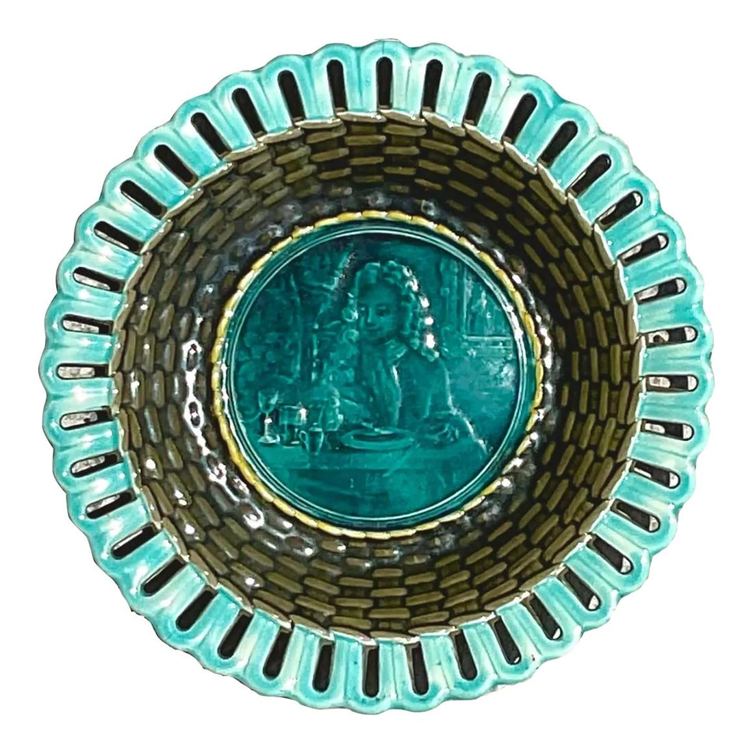 Vintage Wedgwood Regency Plate Teal Ceramic 8.5 inches: Vintage Wedgwood Regency Plate Teal Ceramic 8.5 inches This exquisite vintage Regency plate showcases the craftsmanship of the renowned Wedgwood group. It features a stunning teal color with a blue-gr