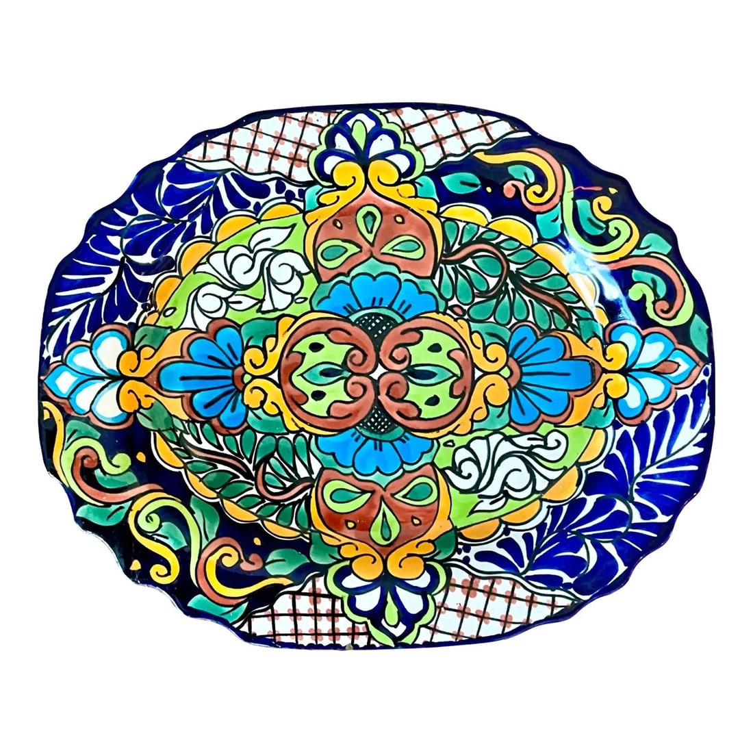 Hand Painted Mexican Folk Art Oval Ceramic Platter with Scalloped Edge: Hand Painted Mexican Folk Art Oval Ceramic Platter with Scalloped Edge This vintage Mexican ceramic platter features a vibrant, hand-painted design inspired by the Talavera tradition, with bold floral
