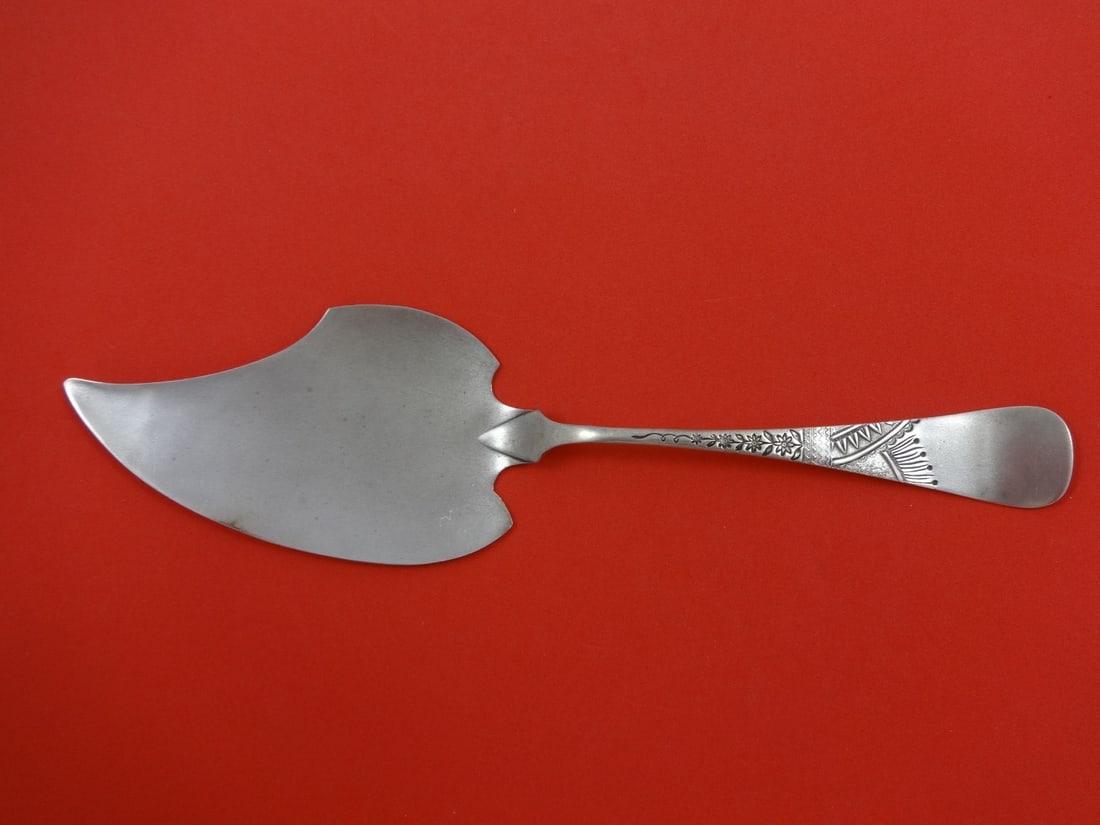 Pairpoint India Silverplate Aspic Slice 10 1/4 Inch: Pairpoint India Silverplate Aspic Slice 10 1/4 Inch This elegant aspic slice from Pairpoint features a striking silverplate finish and measures 10 1/4 inches in diameter. The design is part of the 'In