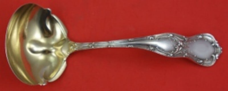Shiebler Gothic Sterling Silver Gravy Ladle Gold Wash 7 Inch Heirloom: Shiebler Gothic Sterling Silver Gravy Ladle Gold Wash 7 Inch Heirloom This exquisite Gothic gravy ladle by Shiebler is crafted from sterling silver with a luxurious gold wash finish. Measuring 7 inche