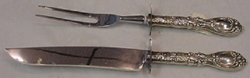 Frank Whiting Victoria Sterling Silver 2pc Roast Carving Set: Frank Whiting Victoria Sterling Silver 2pc Roast Carving Set Experience the elegance of the Victoria pattern with this exquisite 2-piece roast carving set by Frank Whiting. Crafted from high-quality s