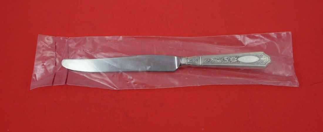 Gorham Saint Dunstan Sterling Silver Dinner Knife 9.5" Factory Sealed: Gorham Saint Dunstan Sterling Silver Dinner Knife 9.5" Factory Sealed Elevate your dining experience with this exquisite Gorham Sterling Silver Dinner Knife from the Saint Dunstan pattern. This French