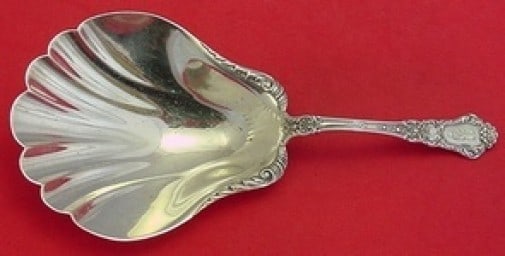Gorham Baronial Old Sterling Silver 8 Inch Cracker Scoop: Gorham Baronial Old Sterling Silver 8 Inch Cracker Scoop Discover the elegance of the Baronial Old by Gorham Sterling Silver Cracker Scoop. This exquisite serving piece, measuring 8 inches, reflects t