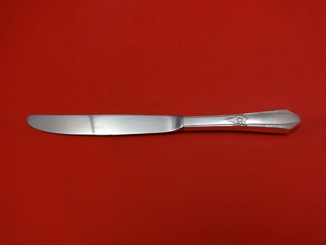 Northumbria Laurier Sterling Silver Modern Knife 8.5": Northumbria Laurier Sterling Silver Modern Knife 8.5" This elegant knife features the Laurier pattern by Northumbria, crafted from high-quality sterling silver. With a length of 8 1/2", this modern de