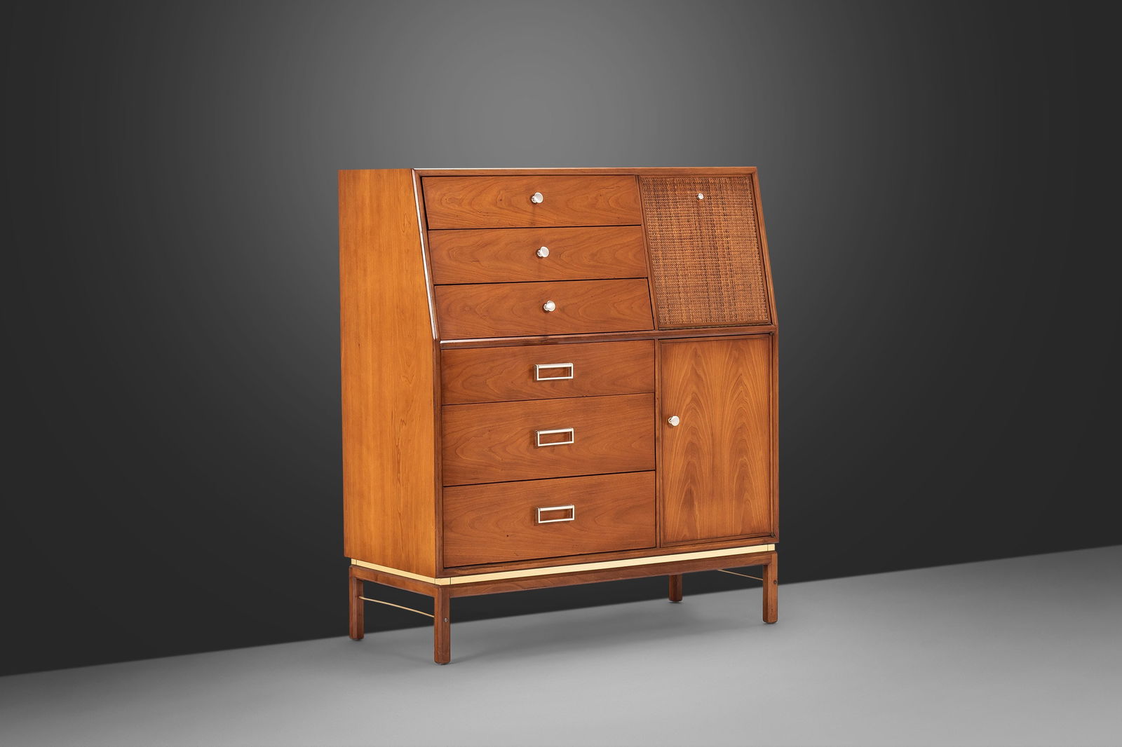 Drexel Sun Coast Tall Dresser by Kipp Stewart Mid-Century Modern 1950s: Drexel Sun Coast Tall Dresser by Kipp Stewart Mid-Century Modern 1950s Introducing the Drexel Sun Coast Collection Tall Gentlemen's Dresser, designed by Kipp Stewart in the 1950s. This stunning piece,