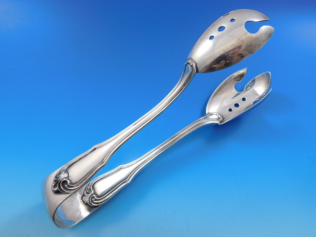 Buccellati Borgia Sterling Silver Ice Tongs 8.5 Inch Serving Piece: Buccellati Borgia Sterling Silver Ice Tongs 8.5 Inch Serving Piece Elevate your serving experience with the exquisite Borgia ice tongs by Buccellati. Crafted from high-quality sterling silver, these t