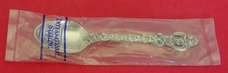 International Sterling Silver 6 Inch King Louis Teaspoon Flatware: International Sterling Silver 6 Inch King Louis Teaspoon Flatware Presenting the exquisite King Louis teaspoon by International, crafted from high-quality sterling silver. This 6-inch flatware piece s