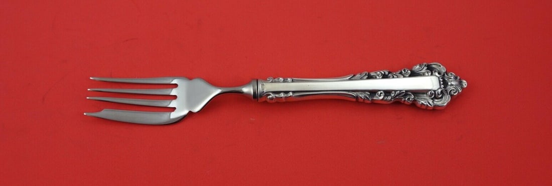 Gorham Medici New Sterling Silver Fish Fork 8 1/4 Inches: Gorham Medici New Sterling Silver Fish Fork 8 1/4 Inches This exquisite fish fork from the Medici New pattern by Gorham showcases exceptional craftsmanship. Made of sterling silver, it features a holl