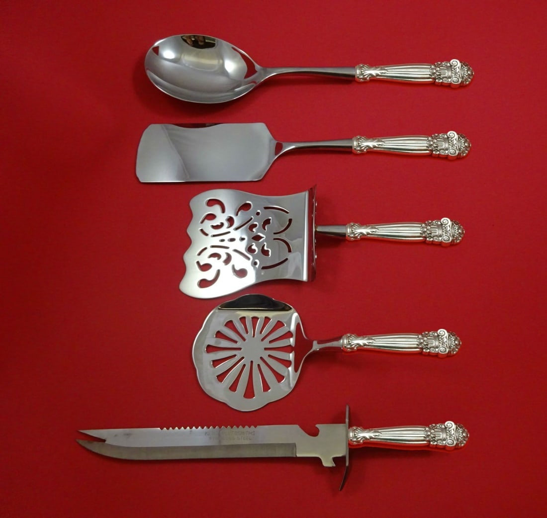 Towle Georgian Sterling Silver 5pc Brunch Serving Set Custom Made: Towle Georgian Sterling Silver 5pc Brunch Serving Set Custom Made Elevate your brunch gatherings with this exquisite 5-piece serving set from Towle, featuring the classic Georgian pattern. Each piece