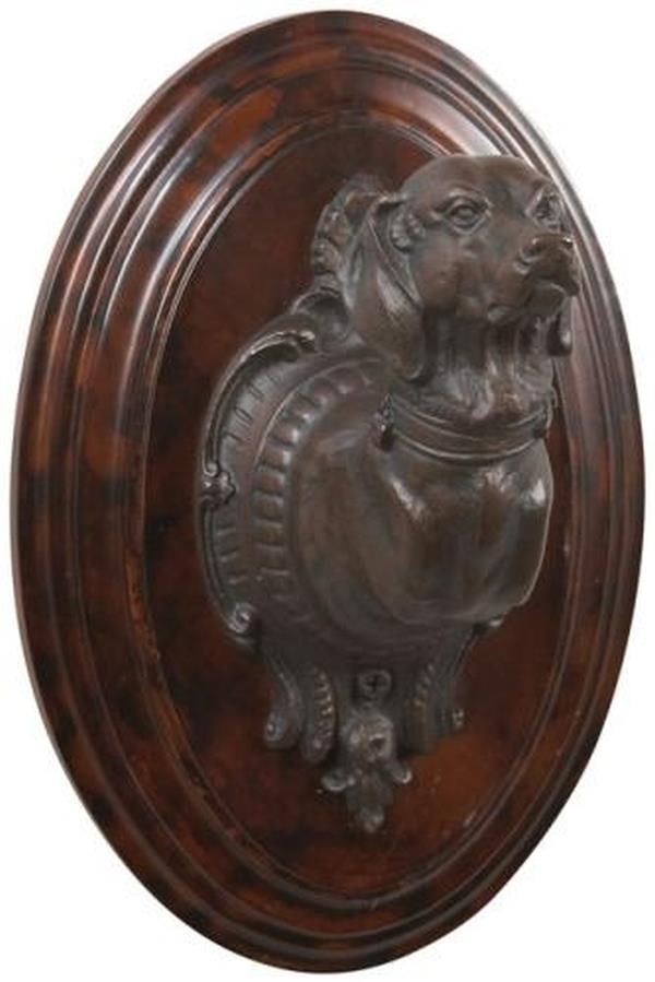 Dachshund Dog Head Wall Hook Hand-Cast Resin Made in USA: Dachshund Dog Head Wall Hook Hand-Cast Resin Made in USA This unique wall hook features a charming dachshund design, perfect for adding a touch of lodge style to your home decor. Hand-cast and hand-pa