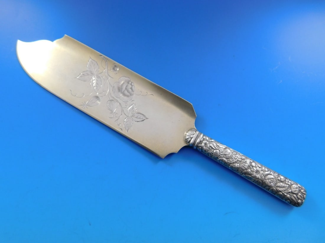 Towle Arlington Sterling Silver Large Ice Cream Slice 10 1/2 Bright-Cut Gold Wash: Towle Arlington Sterling Silver Large Ice Cream Slice 10 1/2 Bright-Cut Gold Wash This elegant ice cream slice is part of the Arlington pattern by Towle, crafted from sterling silver. Featuring a holl