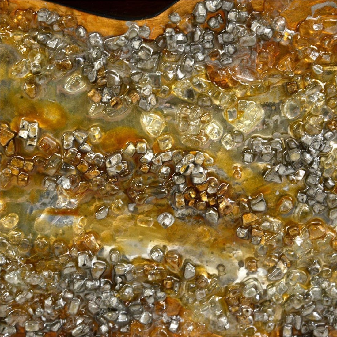 John-Richard Golden Valley Four-Door Credenza Antique Style: John-Richard Golden Valley Four-Door Credenza Antique Style Introducing the Stylish Golden Valley Four-Door Credenza, a beautifully crafted piece embodying antique or vintage design. This credenza fea