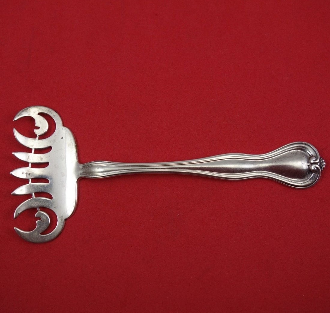 Watson Sterling Silver Sardine Fork Mount Vernon Pattern 5 Inch: Watson Sterling Silver Sardine Fork Mount Vernon Pattern 5 Inch This exquisite sardine fork features the elegant Mount Vernon pattern by Watson, crafted from high-quality sterling silver. Measuring 5