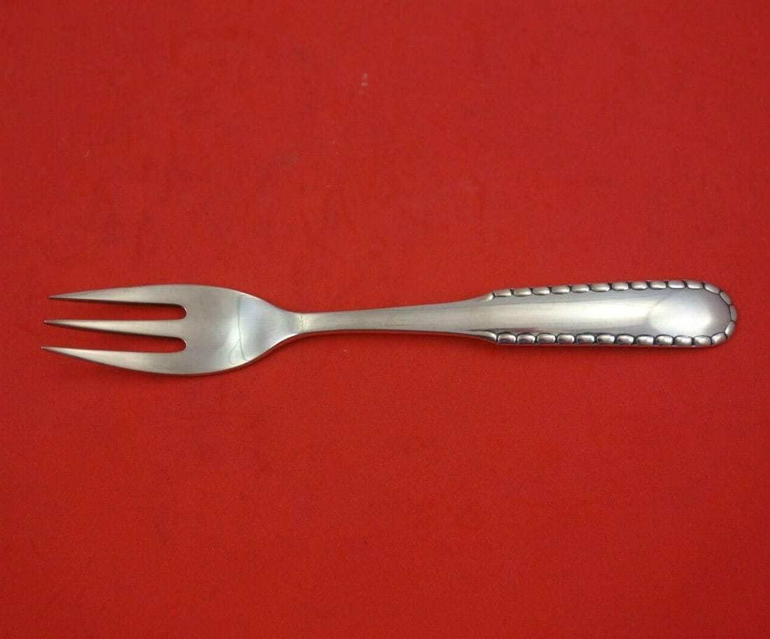 Georg Jensen Rope Sterling Silver 3-Tine Fish Fork 6.5 Inch: Georg Jensen Rope Sterling Silver 3-Tine Fish Fork 6.5 Inch This elegant fish fork from the renowned Georg Jensen features a classic 3-tine design in the beautiful Rope pattern. Made from high-quality