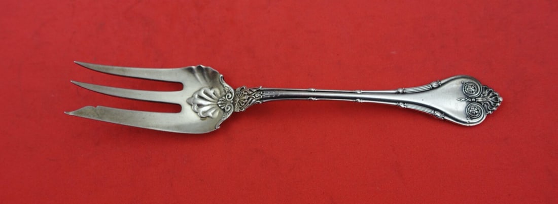 Whiting Empire Sterling Silver 3-Tine Pastry Fork 6 1/8": Whiting Empire Sterling Silver 3-Tine Pastry Fork 6 1/8" This exquisite pastry fork features a classic 3-tine design in the elegant Empire pattern by Whiting. Crafted from high-quality sterling silver