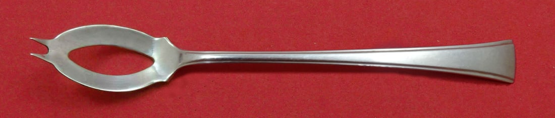 International Sterling Silver Olive Spoon Tranquility Pattern 5 3/4 inches: International Sterling Silver Olive Spoon Tranquility Pattern 5 3/4 inches This elegant olive spoon features the Tranquility pattern by International Sterling, crafted from high-quality sterling silve