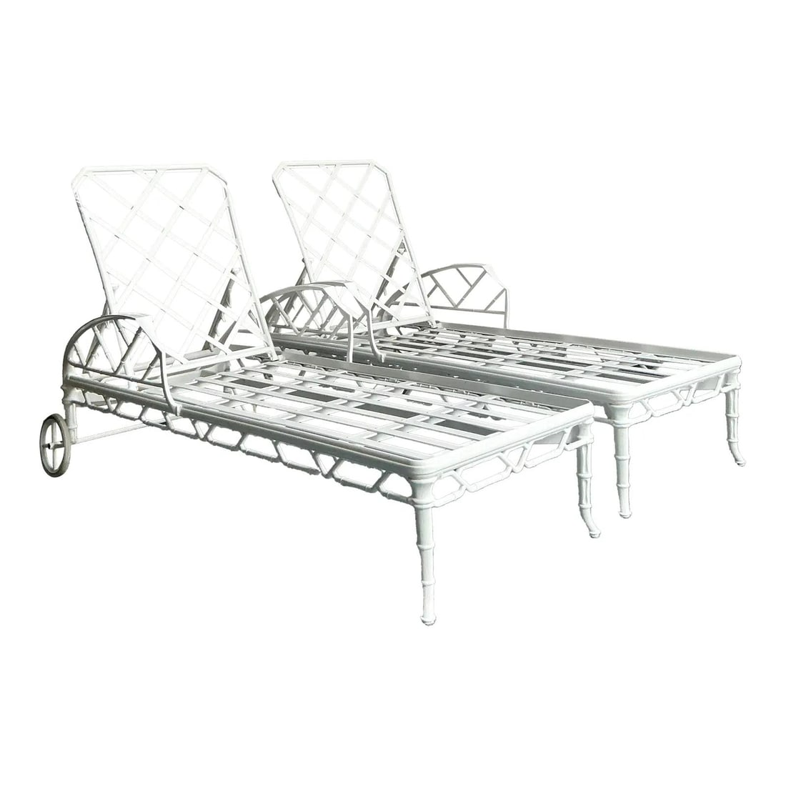 Pair of Calcutta Cast Aluminum Chaise Lounges with Pagoda Lattice Backs: Pair of Calcutta Cast Aluminum Chaise Lounges with Pagoda Lattice Backs This pair of vintage Regency Brown Jordan "Calcutta" chaise lounges exemplifies 1970s outdoor design, featuring a distinctive pa