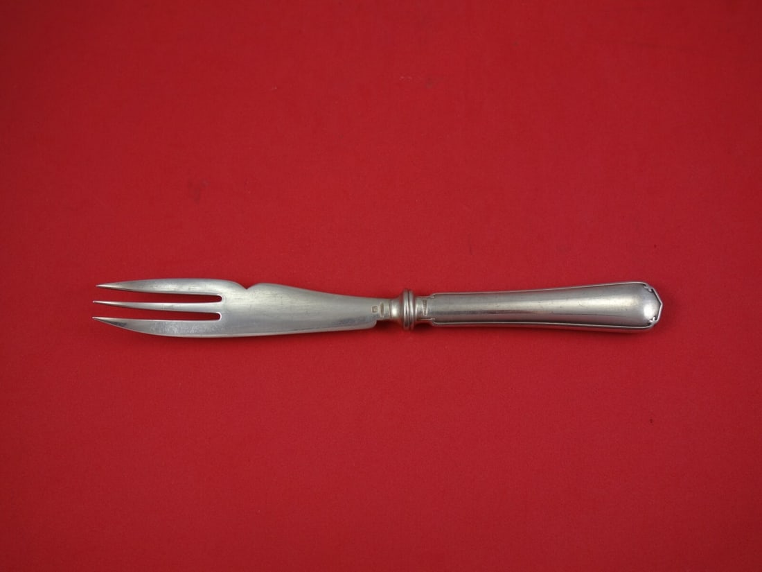 Christofle Silverplate Melon Fork Hollow Handle 8.25 Unusual Design: Christofle Silverplate Melon Fork Hollow Handle 8.25 Unusual Design Discover the elegance of this Christofle silverplate melon fork, measuring 8 1/4 inches. This exquisite piece features a hollow hand