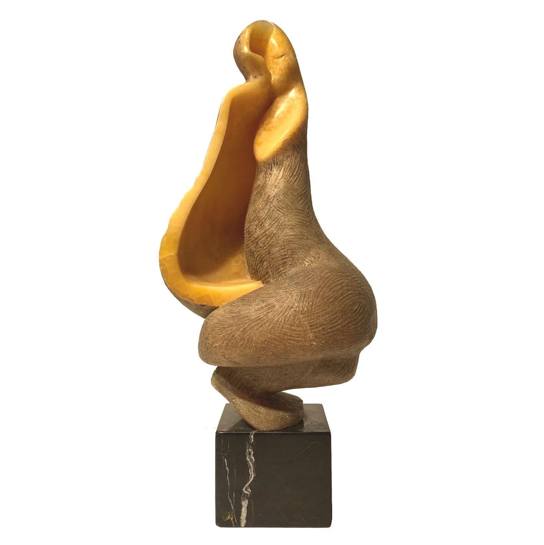 Abstract Onyx Sculpture by Augusto Ortega Escobedo Mexican Artist: Abstract Onyx Sculpture by Augusto Ortega Escobedo Mexican Artist This abstract onyx stone sculpture was crafted by renowned Mexican artist Augusto Ortega Escobedo (1914-1995) circa 1960. Featuring a