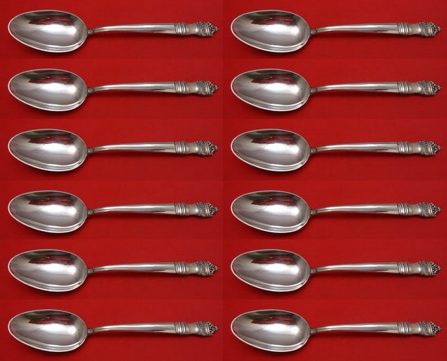 Towle Danish Baroque Sterling Silver Soup Spoon Set of 12 pcs 6 7/8 inches: Towle Danish Baroque Sterling Silver Soup Spoon Set of 12 pcs 6 7/8 inches Enhance your dining experience with this exquisite set of 12 Danish Baroque place soup spoons by Towle. Crafted from high-qua