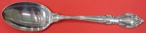 Lunt Malvern Sterling Silver Place Soup Spoon 6.75 inch: Lunt Malvern Sterling Silver Place Soup Spoon 6.75 inch Discover the elegance of the Malvern pattern with this exquisite place soup spoon from Lunt. Crafted from high-quality sterling silver, this 6 3