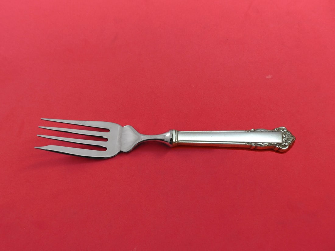 Lunt English Shell Sterling Silver Fish Fork Custom 8 Inch: Lunt English Shell Sterling Silver Fish Fork Custom 8 Inch This exquisite fish fork features the English Shell pattern by Lunt, crafted from high-quality sterling silver. The fork has a hollow handle