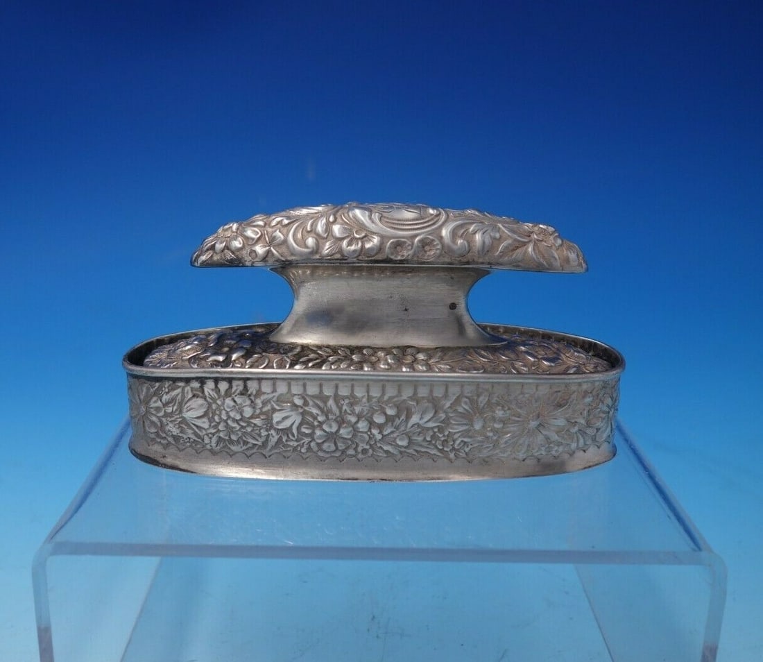 Gorham Cluny Sterling Silver Nail Buffer and Stand Set B12 B10: Gorham Cluny Sterling Silver Nail Buffer and Stand Set B12 B10 Presenting a stunning vintage sterling silver nail buffer and stand from the renowned Gorham brand, part of the elegant Cluny pattern. Th