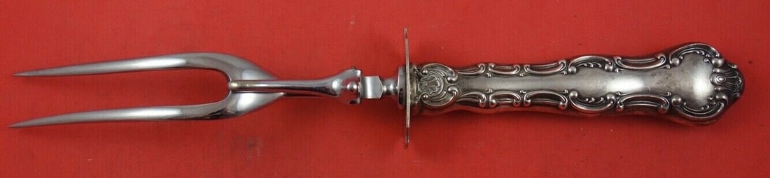 Gorham Strasbourg Sterling Silver Roast Carving Fork 10 7/8 inches: Gorham Strasbourg Sterling Silver Roast Carving Fork 10 7/8 inches This exquisite Strasbourg roast carving fork by Gorham is crafted from high-quality sterling silver. Measuring 10 7/8 inches, it feat