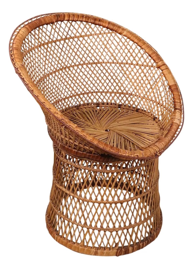 1970s Bohemian Wicker Side Chair Inspired by Emmanuelle Design: 1970s Bohemian Wicker Side Chair Inspired by Emmanuelle Design This vintage woven wicker lounge or side chair features a classic bohemian Emmanuelle-inspired design from the 1970s. The chair is in ver