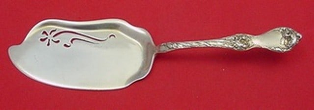 Reed & Barton Les Cinq Fleurs Sterling Silver Pierced Sherbet Server 9 1/8: Reed & Barton Les Cinq Fleurs Sterling Silver Pierced Sherbet Server 9 1/8 Introducing the Les Cinq Fleurs Sterling Silver Sherbet Server, a stunning serving piece by Reed & Barton, featuring an intri