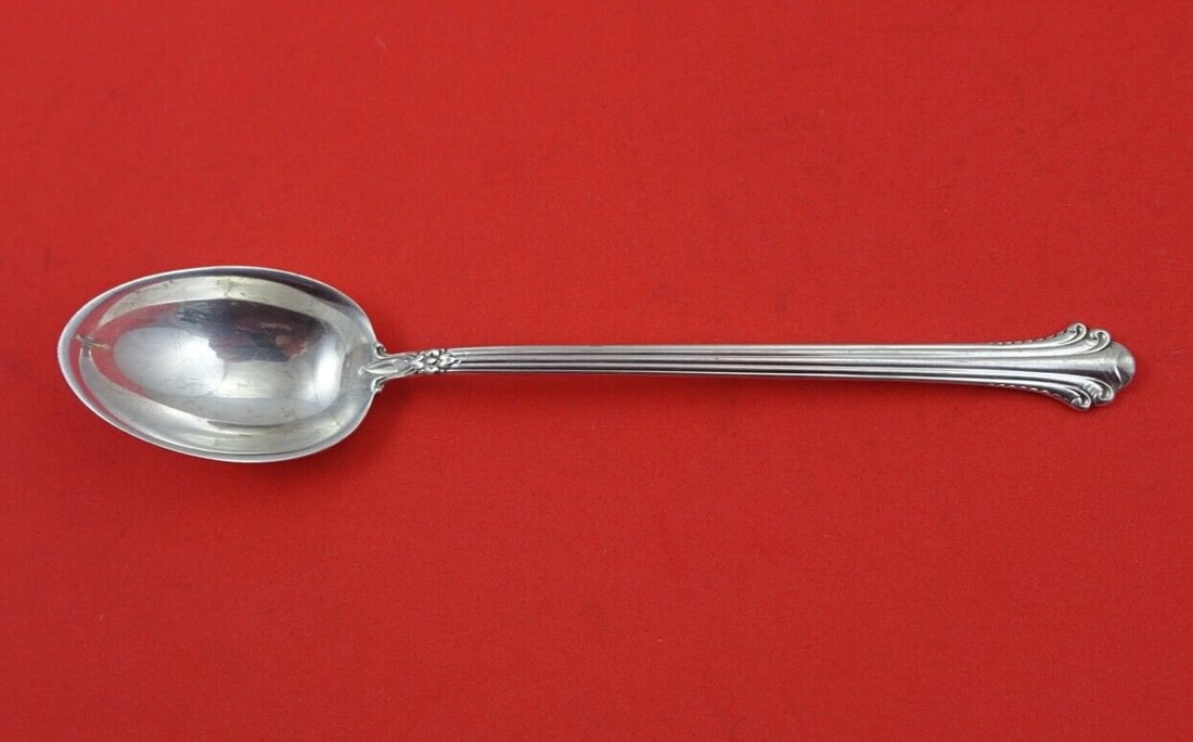 Towle Silver Plumes Sterling Silver Olive Spoon 6 Inch: Towle Silver Plumes Sterling Silver Olive Spoon 6 Inch This exquisite olive spoon is crafted from sterling silver and features the elegant Silver Plumes pattern by Towle. Measuring 6 inches in length,