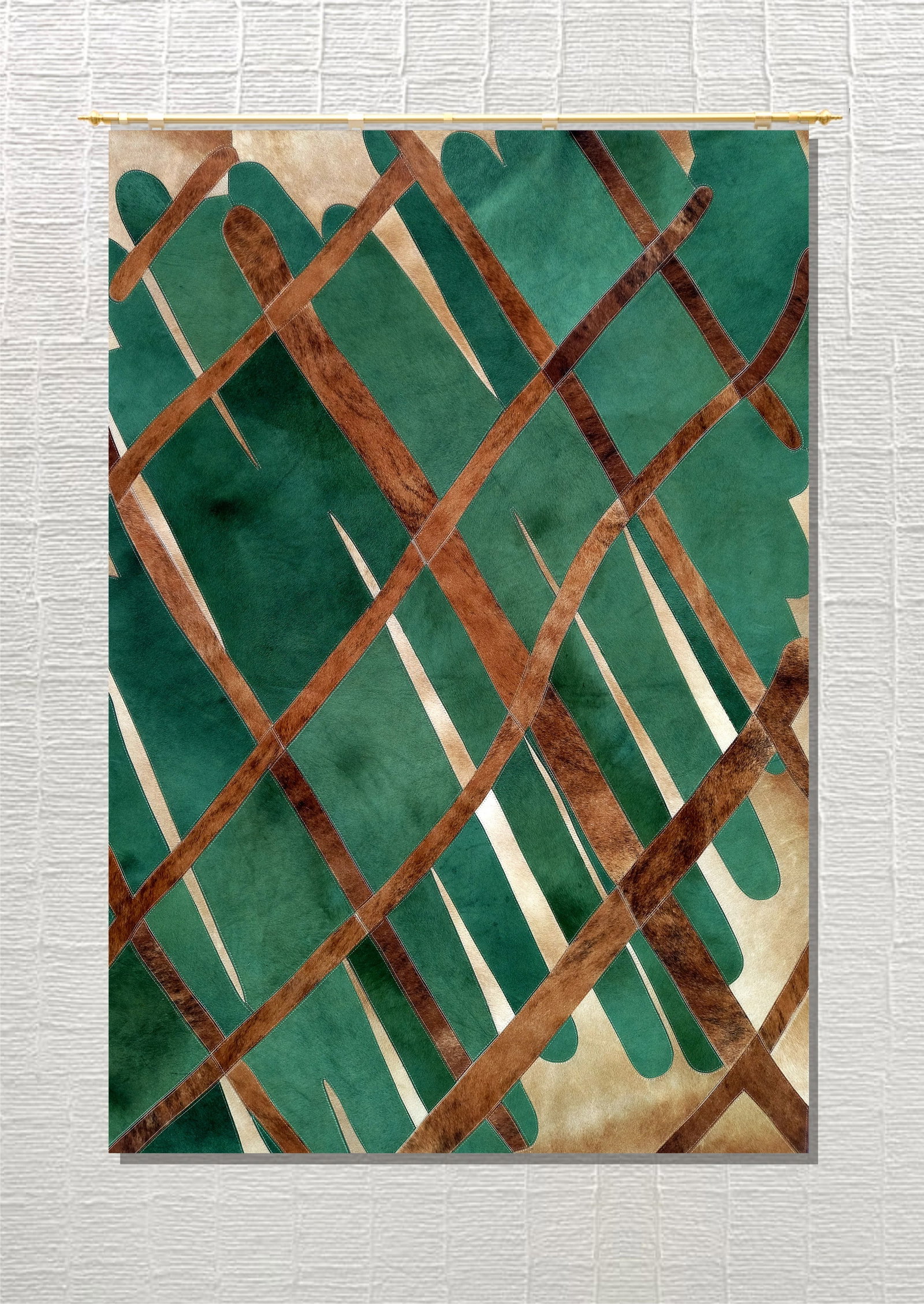 Handmade Emerald Mahogany Cowhide Leather Tropical Palm Patchwork Area Rug 3FT x 5FT: Handmade Emerald Mahogany Cowhide Leather Tropical Palm Patchwork Area Rug 3FT x 5FT Free continental US Shipping This handmade area rug features a striking patchwork design inspired by tropical palm