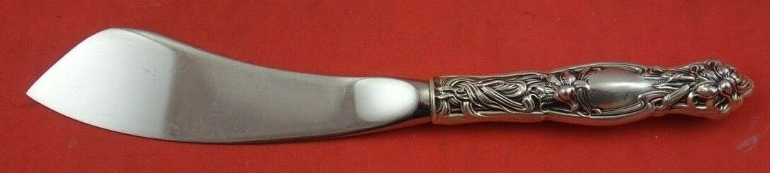 International Silver Frontenac Sterling Silver Master Butter Knife 6.5": International Silver Frontenac Sterling Silver Master Butter Knife 6.5" This exquisite Frontenac master butter knife by International Silver showcases the elegance of sterling silver craftsmanship. Me