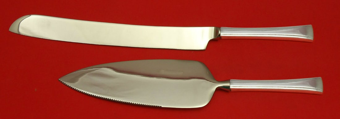 Tranquility Sterling Silver Wedding Cake Set 2pc by International Fine Arts: Tranquility Sterling Silver Wedding Cake Set 2pc by International Fine Arts Celebrate your special day with this exquisite Tranquility by International / Fine Arts Sterling Wedding Cake Set. This eleg