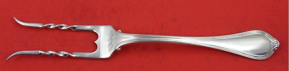 Towle Paul Revere Sterling Silver Baked Potato Fork 7 1/4" Custom Made: Towle Paul Revere Sterling Silver Baked Potato Fork 7 1/4" Custom Made This exquisite serving fork is a custom-made baked potato fork from the renowned Paul Revere pattern by Towle. Crafted in sterlin