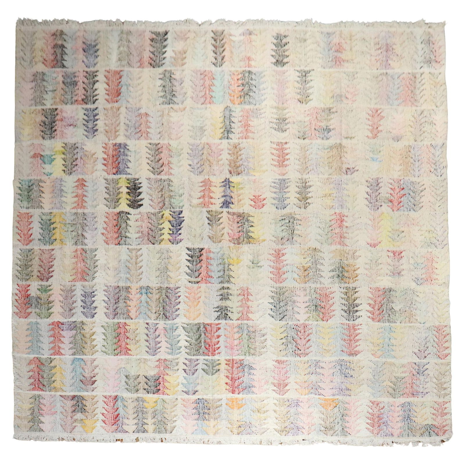 Oversized Vintage Turkish Kilim Rug 13'3" x 15'8" Wool Hand-Knotted: Oversized Vintage Turkish Kilim Rug 13'3" x 15'8" Wool Hand-Knotted Introducing a stunning oversize geometric vintage-inspired Turkish Kilim, a true statement piece for any space. This unique rug, mea